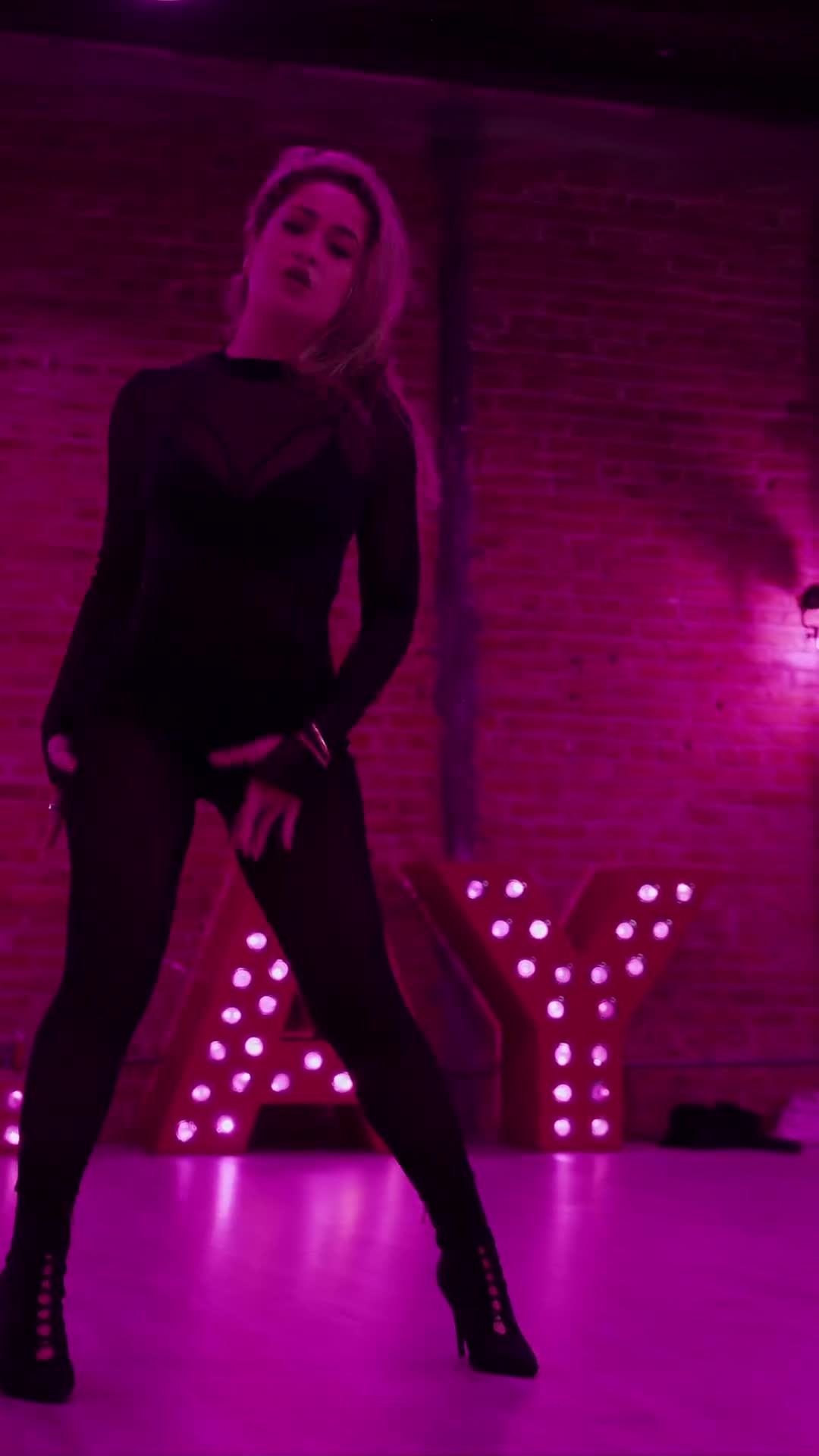 Video 450184 from Scarlet Aviram