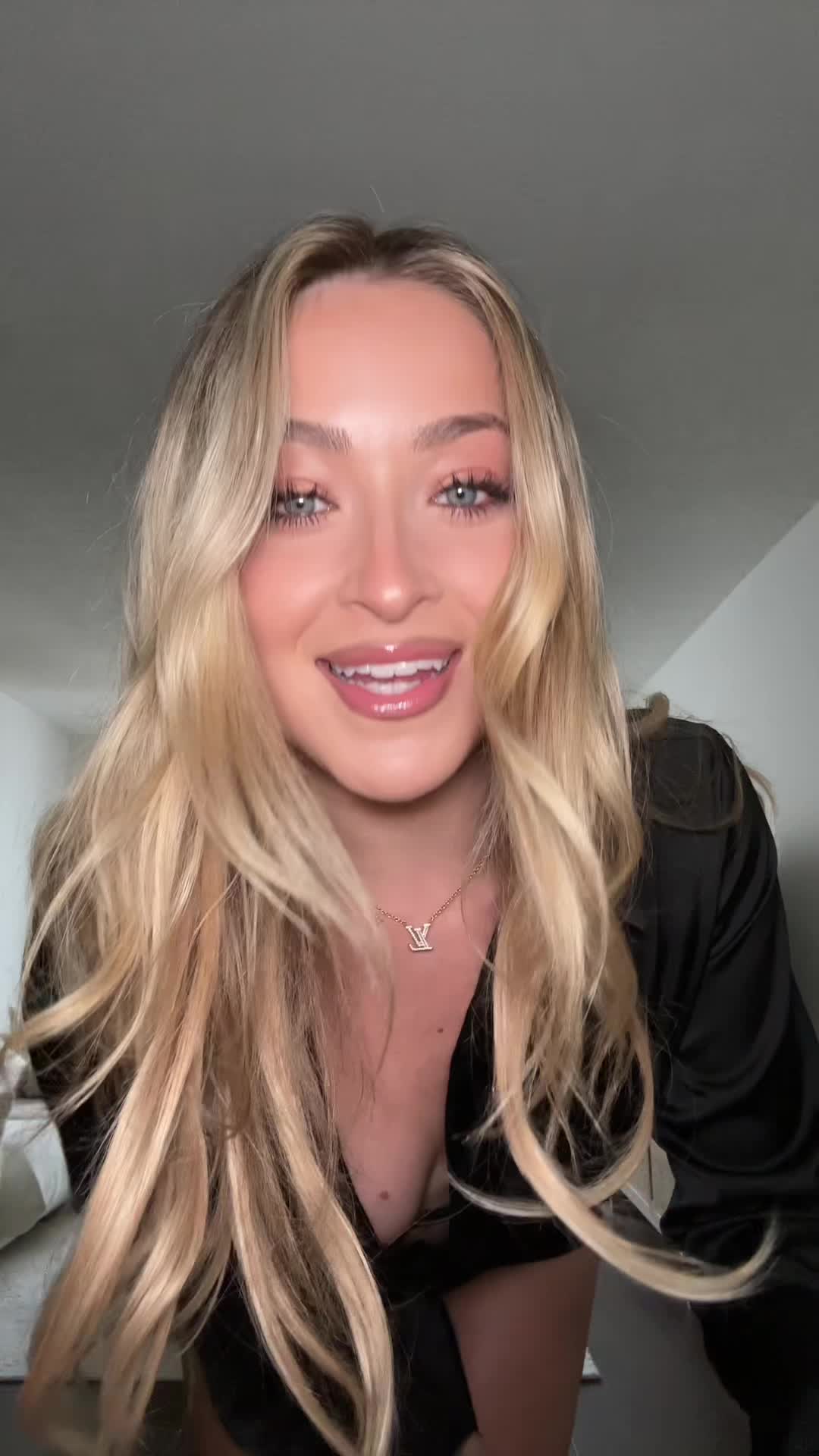 Video 450477 from Scarlet Aviram