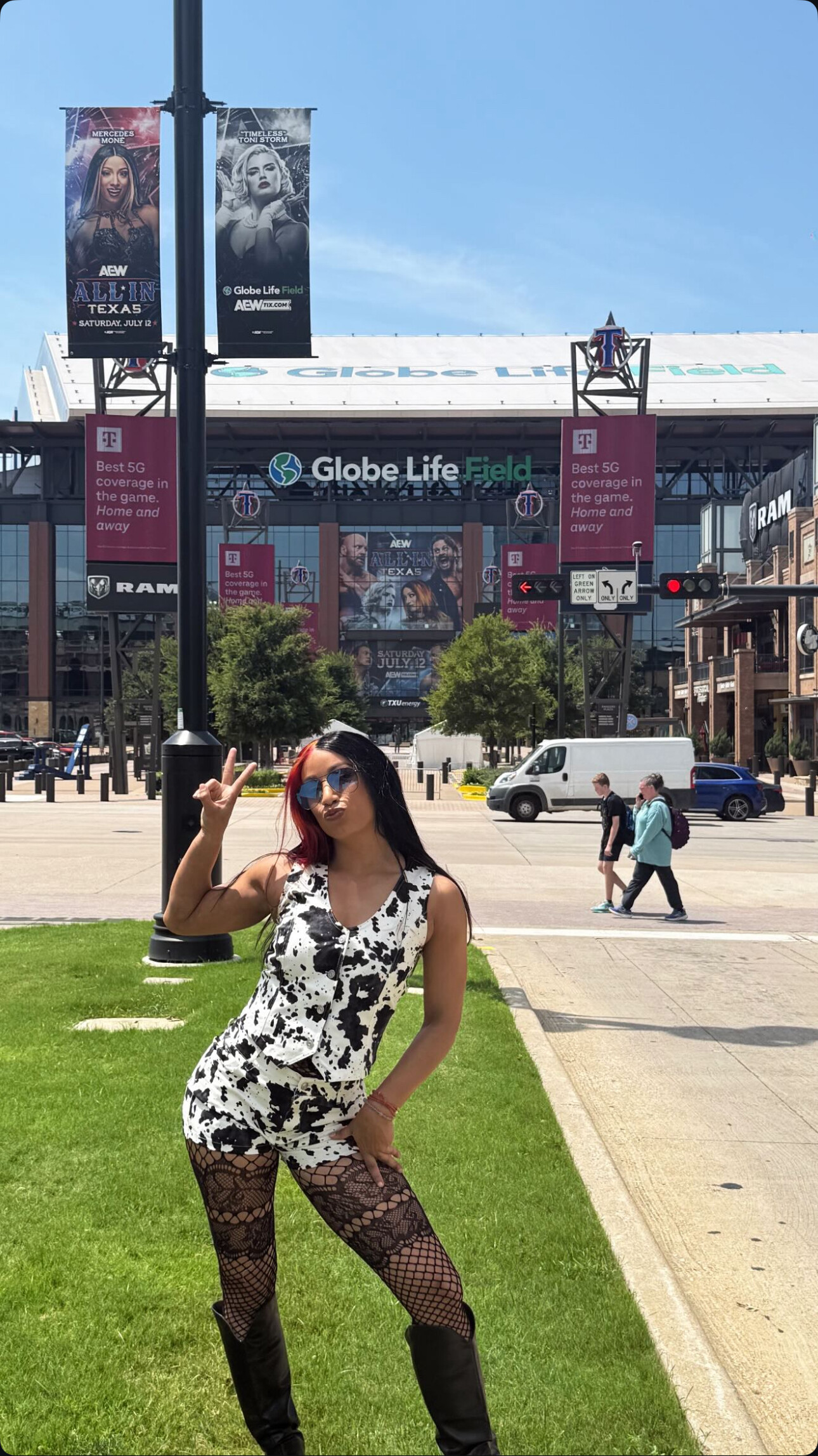 Image 10026295 from WWE Sasha Banks | Mercedes Moné