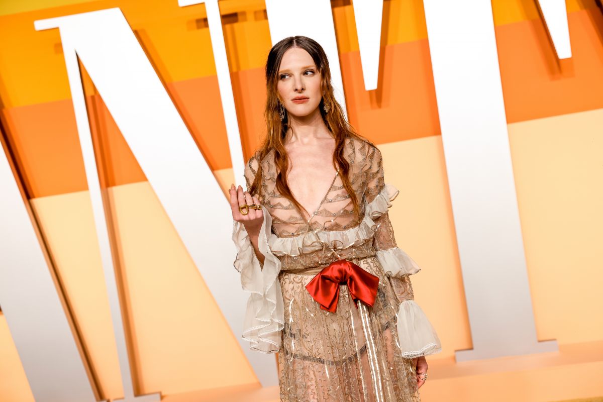 Image 10097544 from Hari Nef