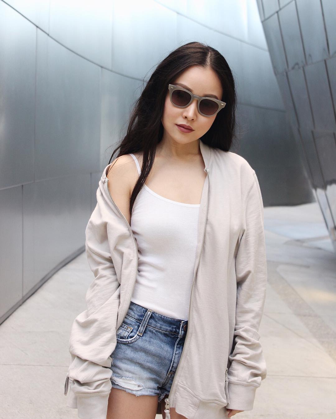 Image 10165776 from Charlet Chung