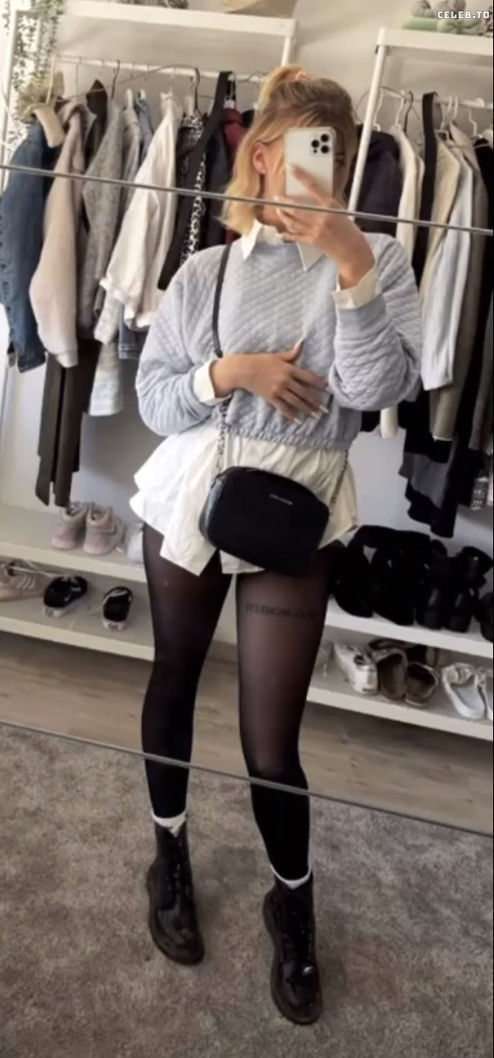 Image 1020463 from ASMR Janina