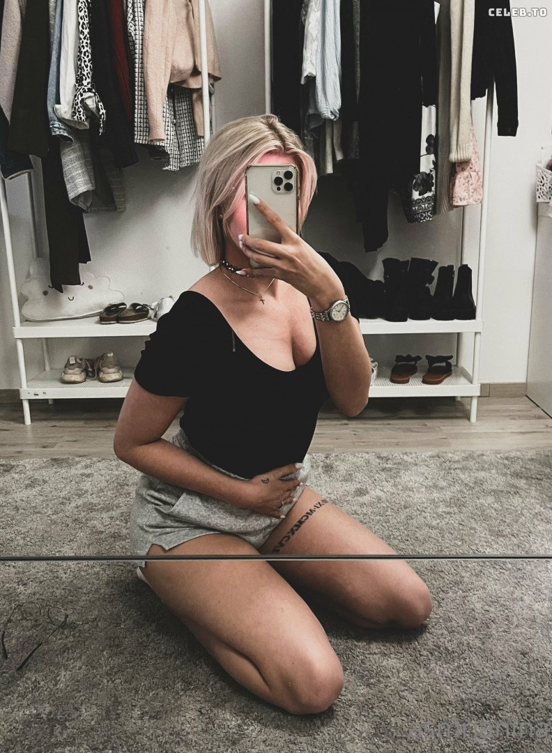 Image 1022053 from ASMR Janina
