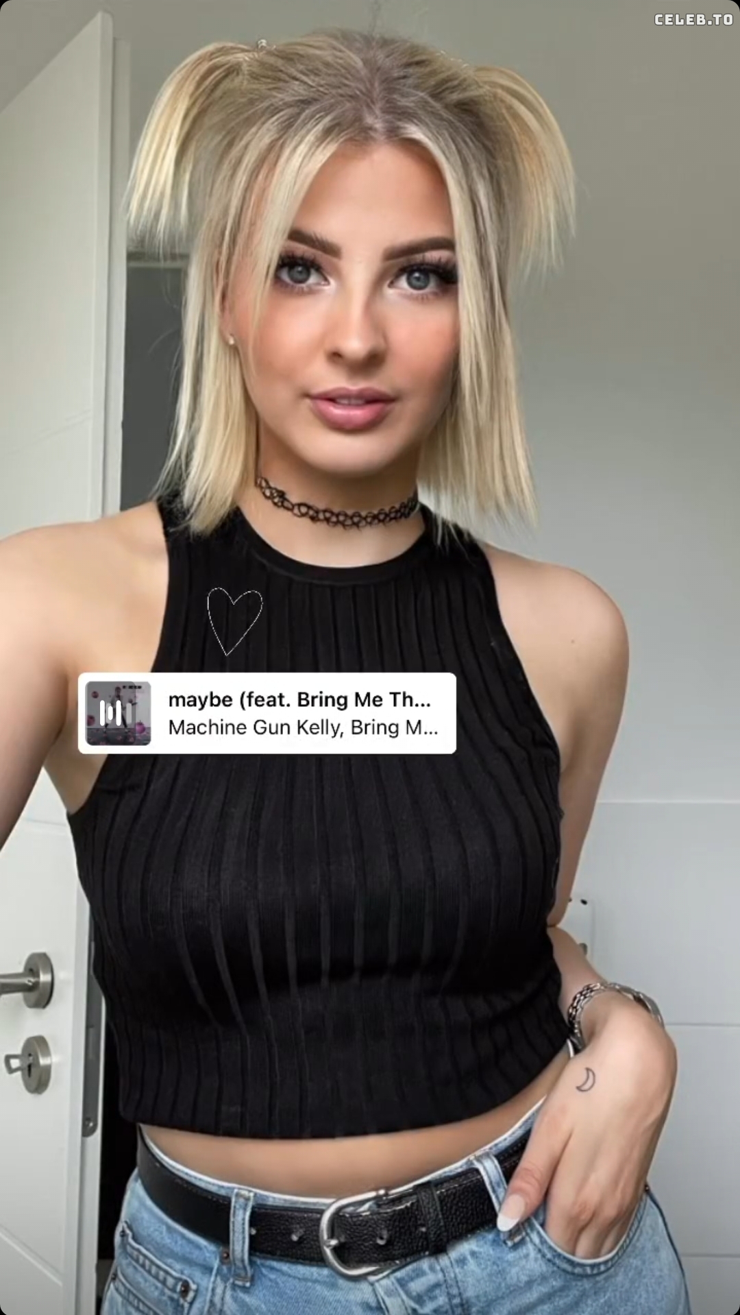 Image 1023146 from ASMR Janina