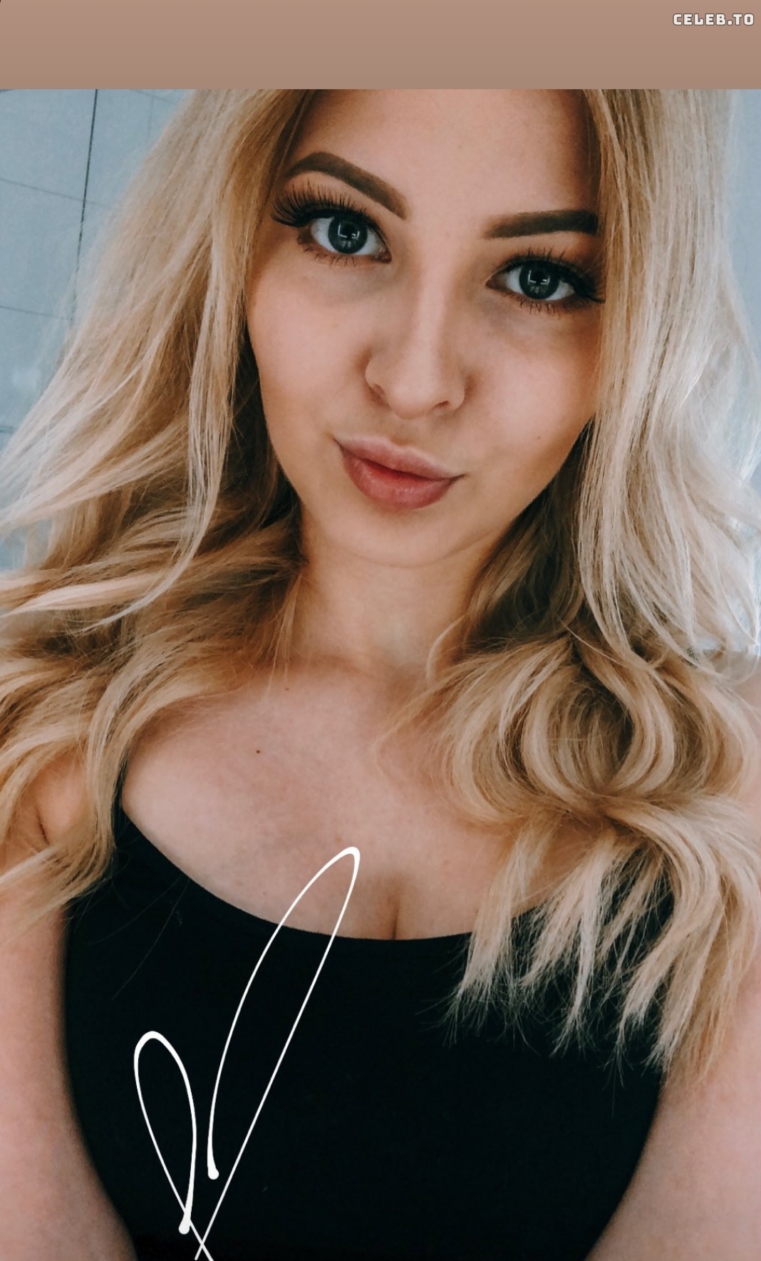 Image 1023477 from ASMR Janina