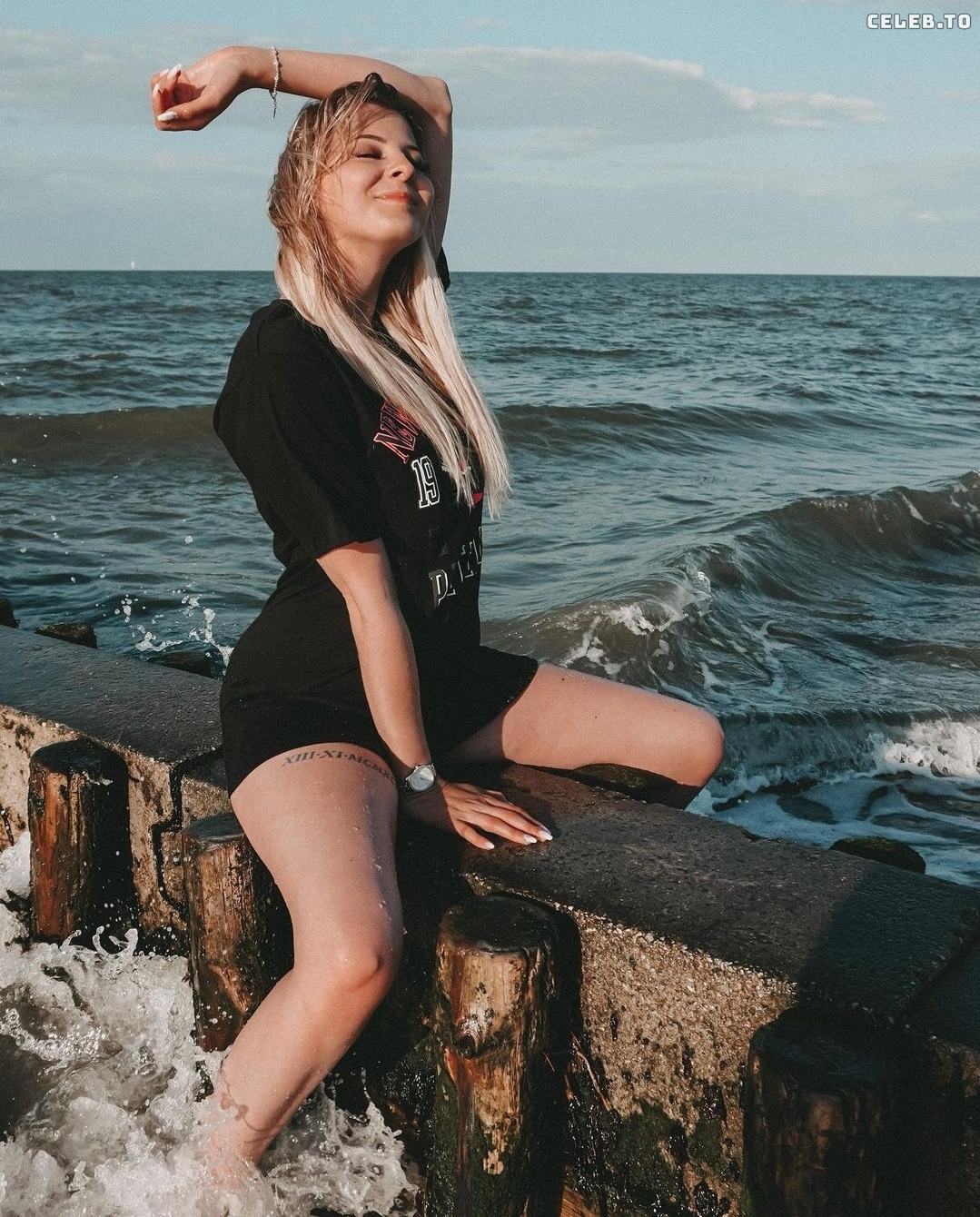 Image 1024042 from ASMR Janina