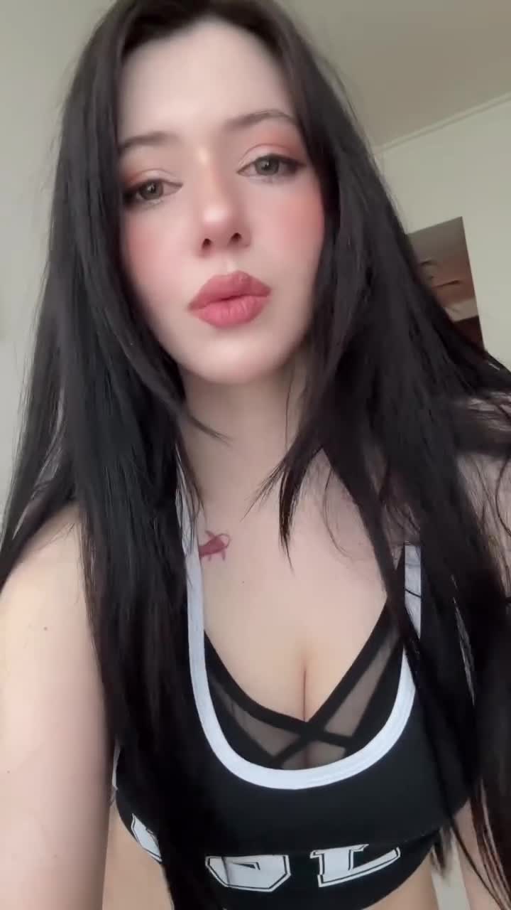 Video 469532 from Alina Becker - Social Media