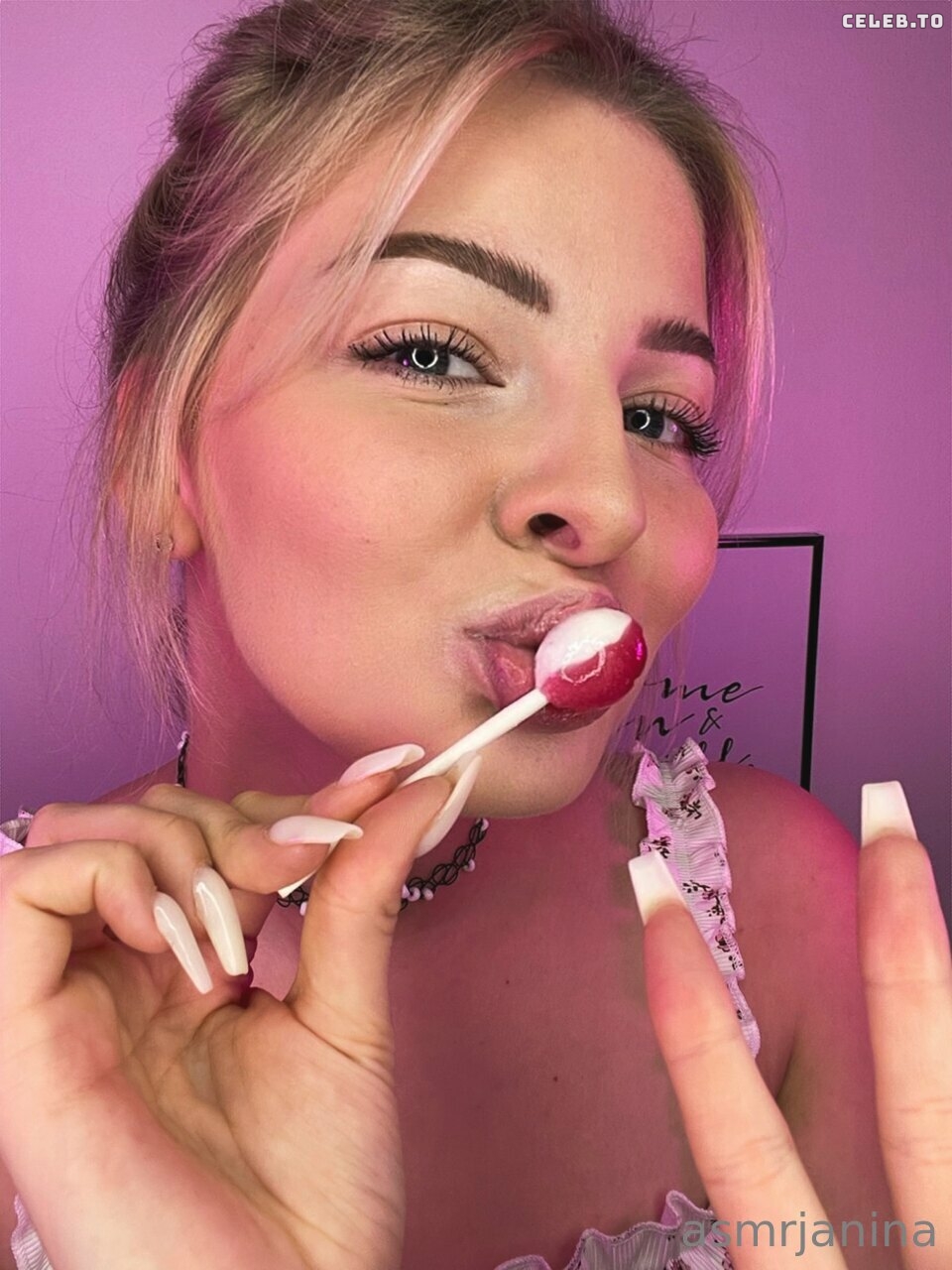 Image 1025306 from ASMR Janina