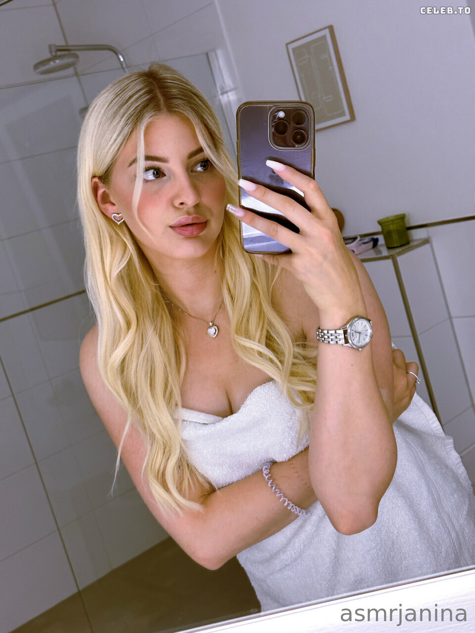 Image 1025981 from ASMR Janina