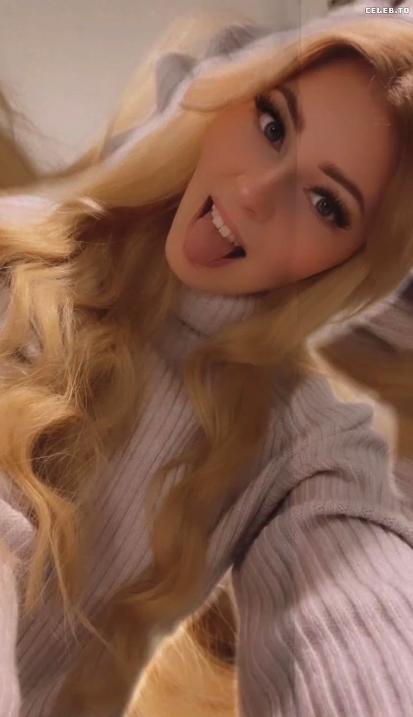 Image 1026226 from ASMR Janina