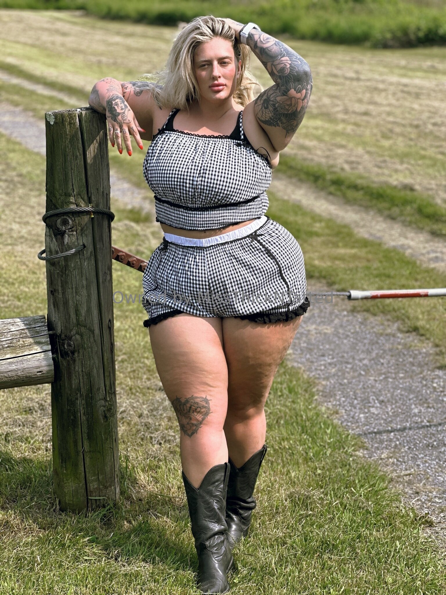 Image 10324494 from missthickntatted