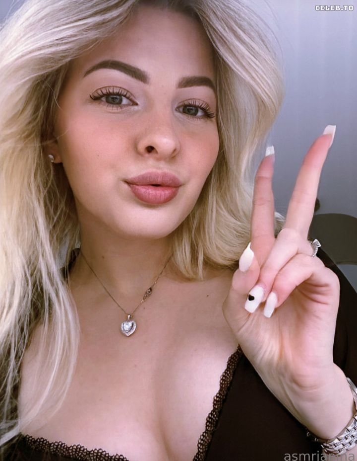 Image 1033449 from ASMR Janina