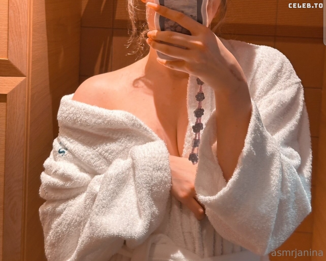 Image 1035916 from ASMR Janina