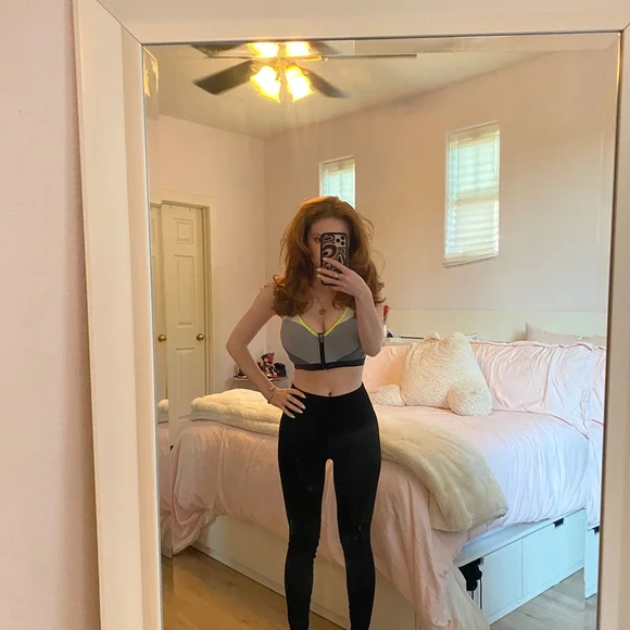 Image 10618984 from Francesca Capaldi (18)