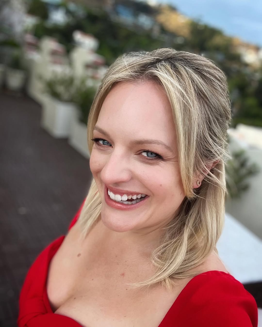 Image 10622050 from Elisabeth Moss