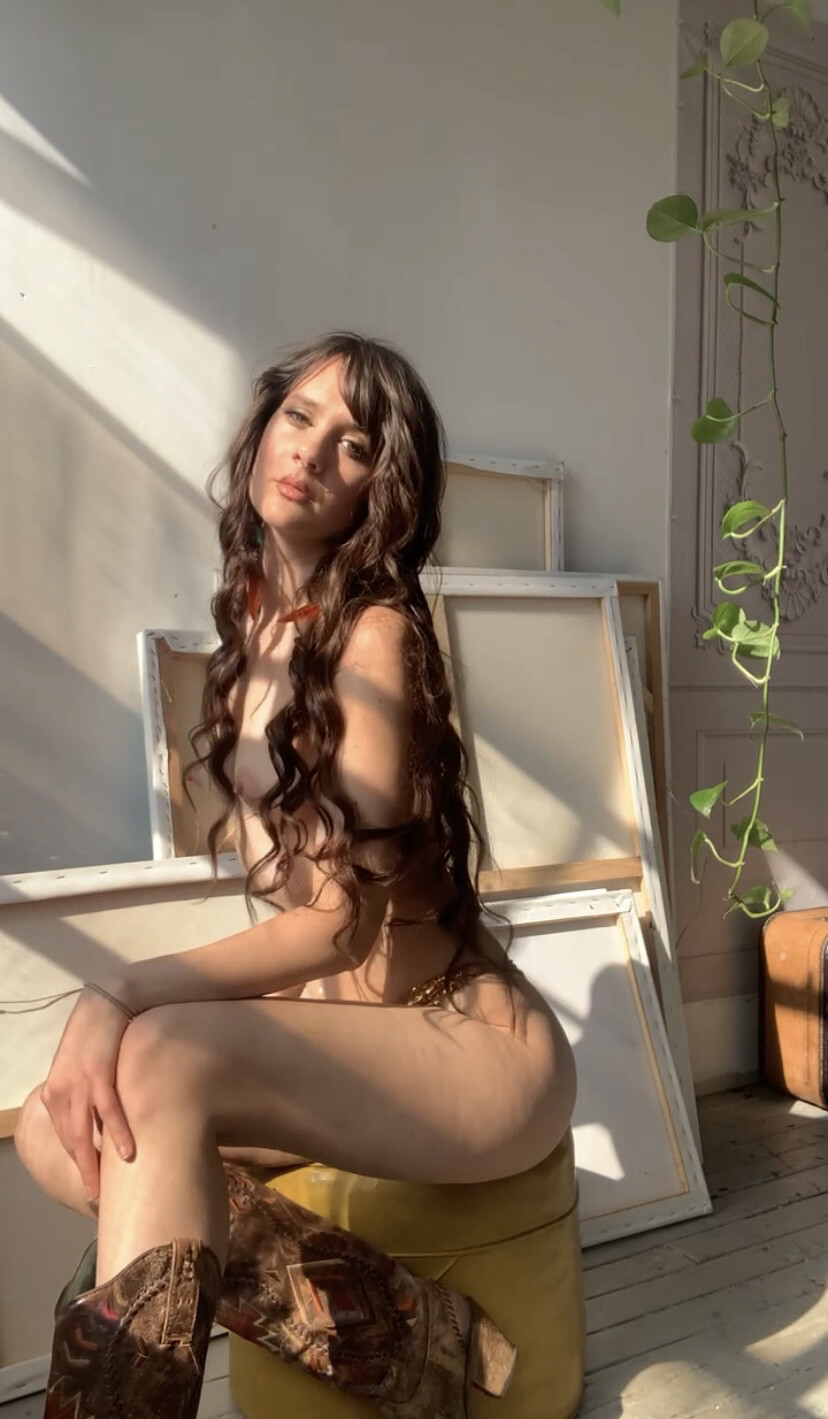 Image 10660075 from sugar_boogerz | Laurel Driskill | Quiet Creative ASMR | qweensativa