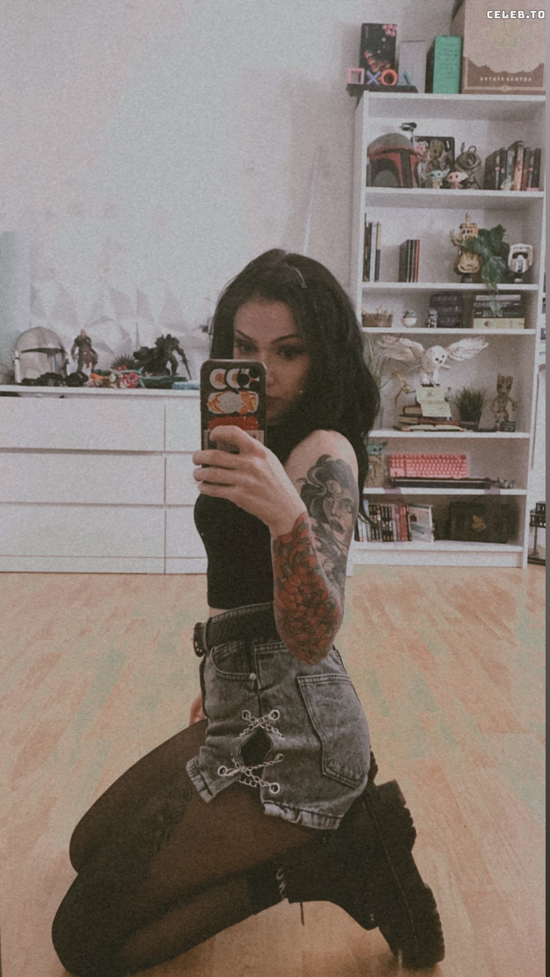 Image 1068336 from LiaxRose