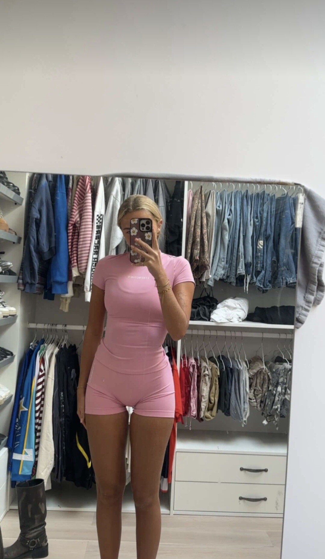 Image 10683700 from Lies Zhara (Dutch Influencer)