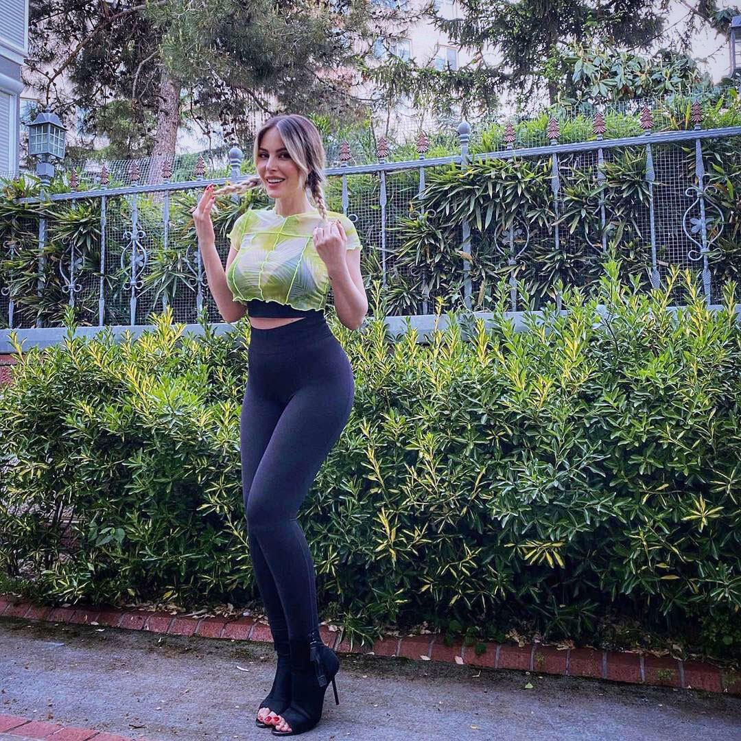 Image 10691465 from Hande Sarıoğlu