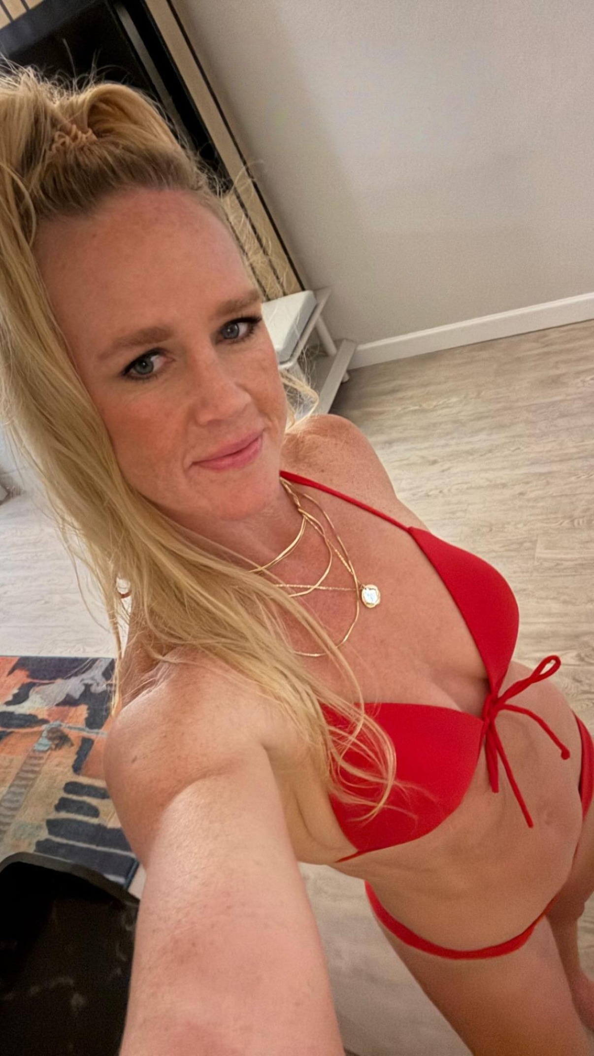 Image 10696323 from Holly Holm