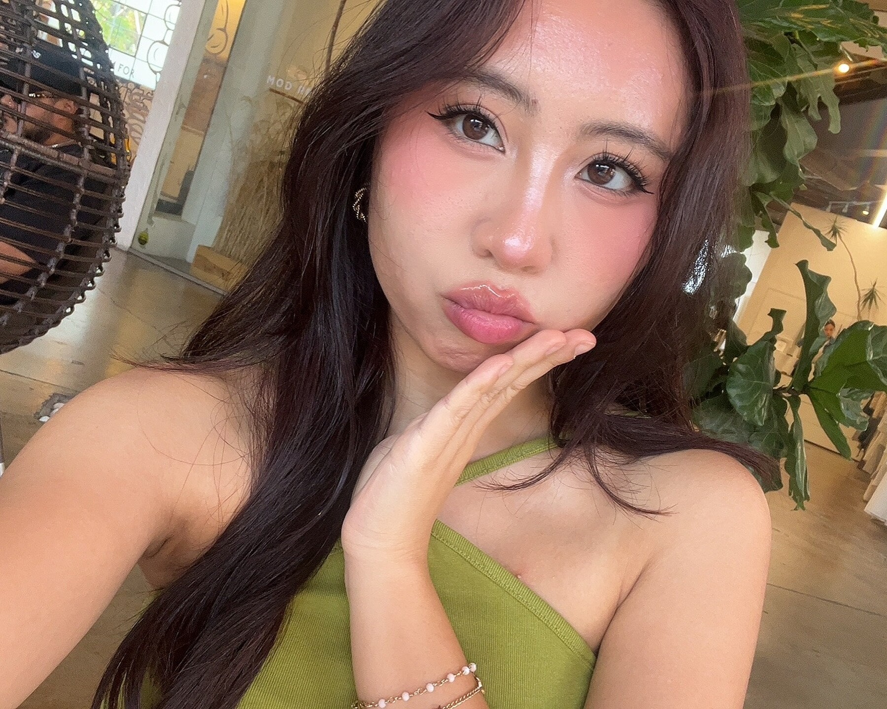 Image 10698127 from Shaina Cha / @shaina_cha_