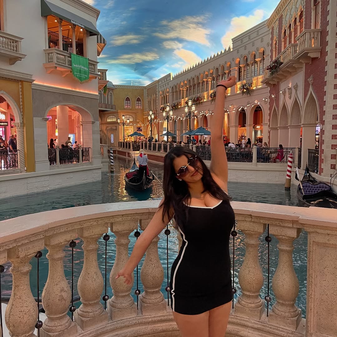 Image 10779145 from @_ayushaaaa__ / Ayusha