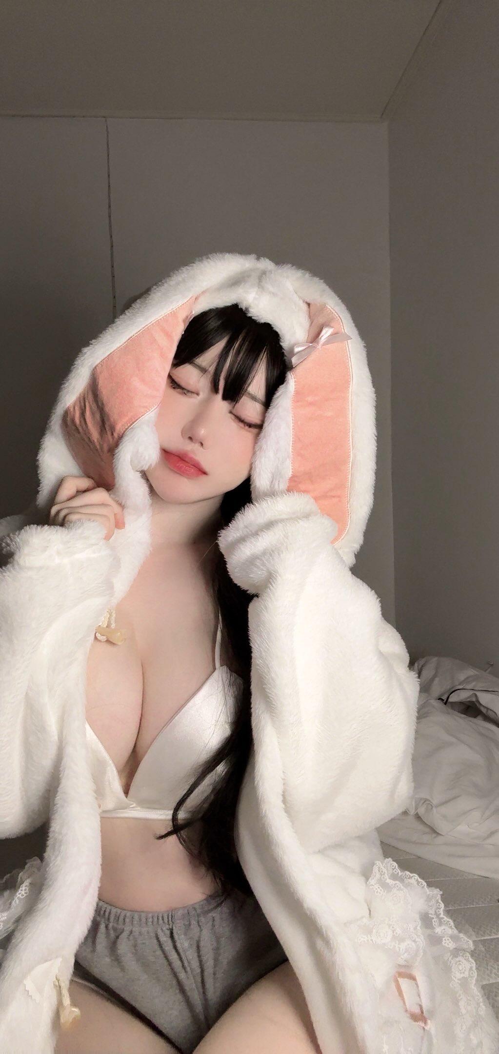 Image 10923450 from Evawxsh / happyunaaa Social Media thread