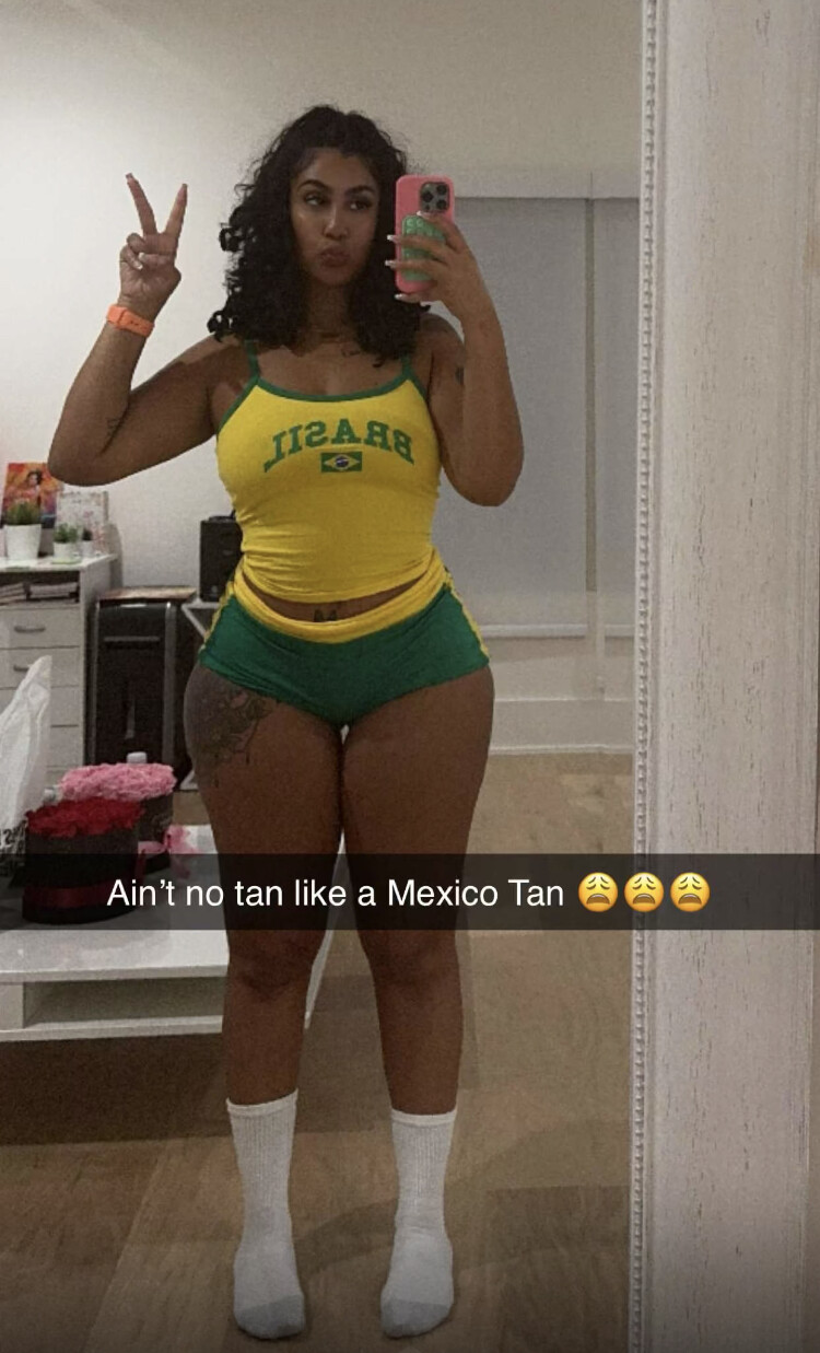 Image 11222345 from Queen Naija