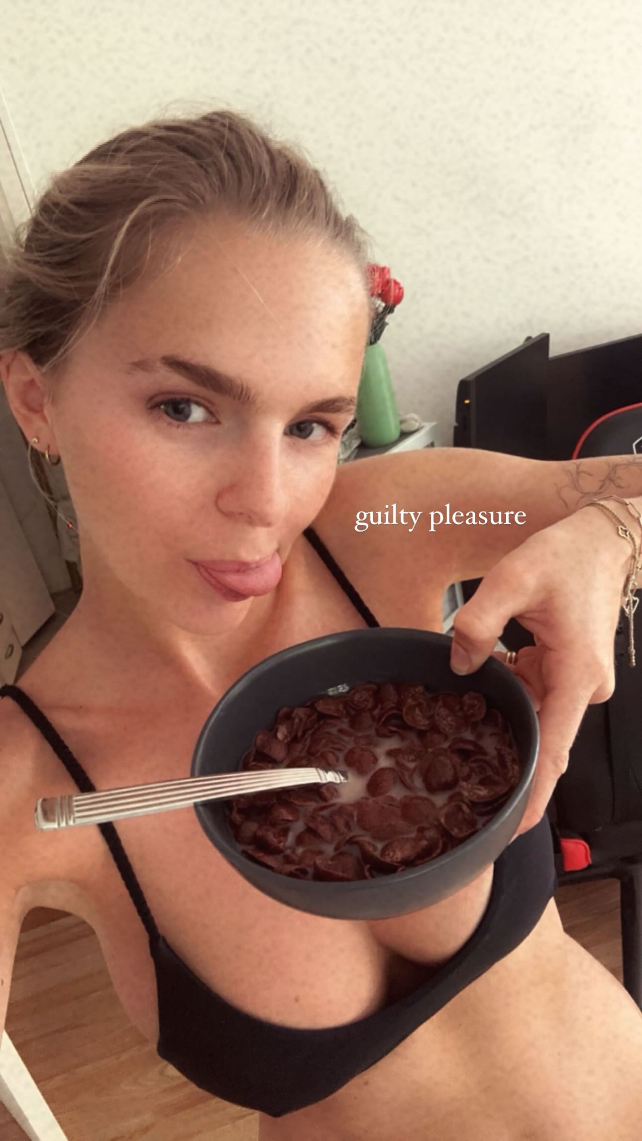 Image 11223275 from Lies Zhara (Dutch Influencer)