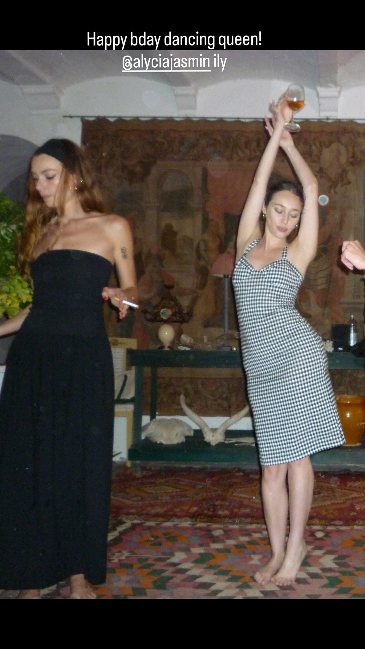 Image 11334105 from Alycia Debnam Carey