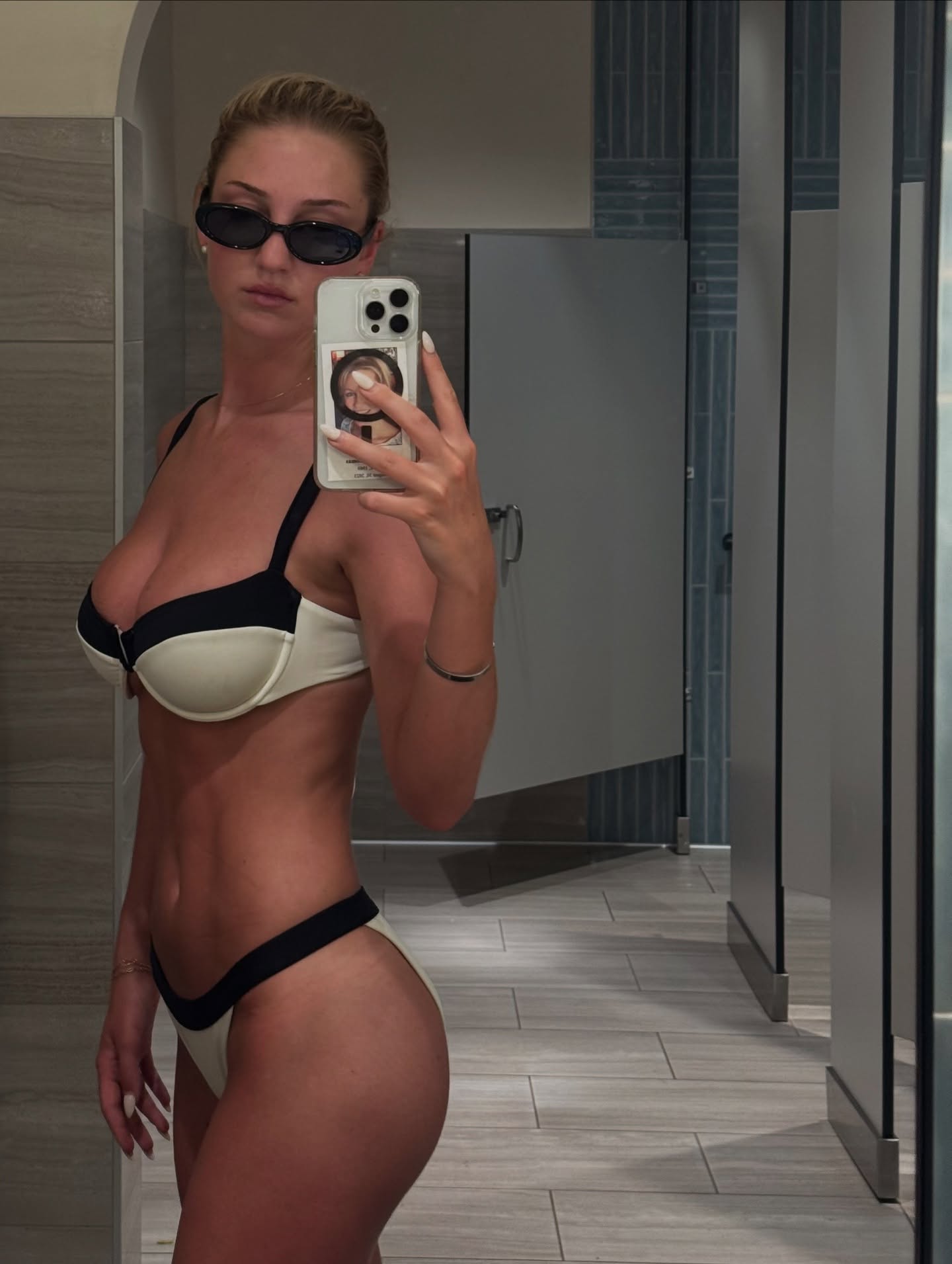 Image 11362688 from iamsydneythomas / Sydney Thomas