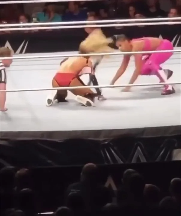 Image 11494475 from WWE Carmella