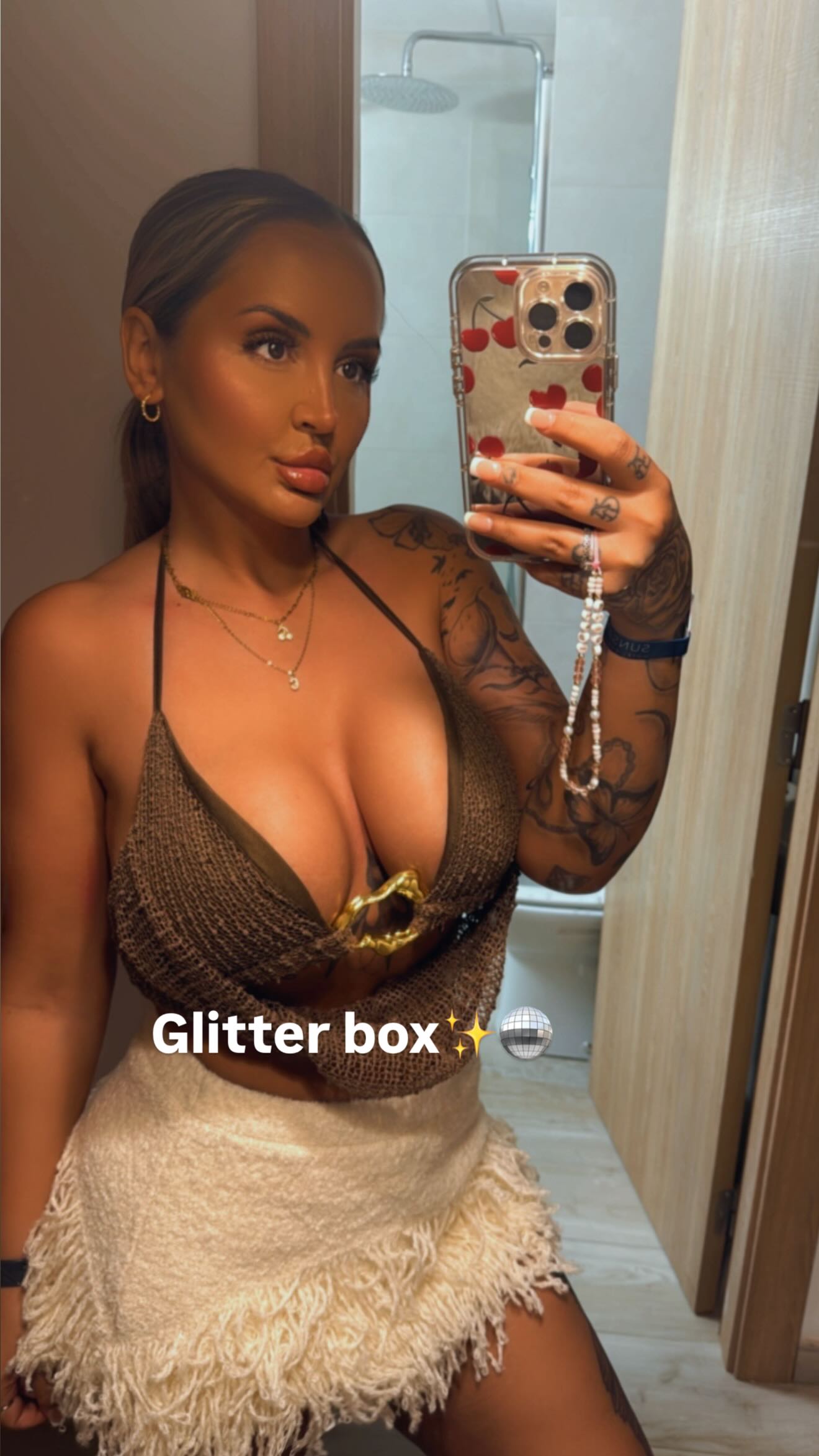 Image 11728674 from ChelseaNemo | Chelseaknowles | its_lea