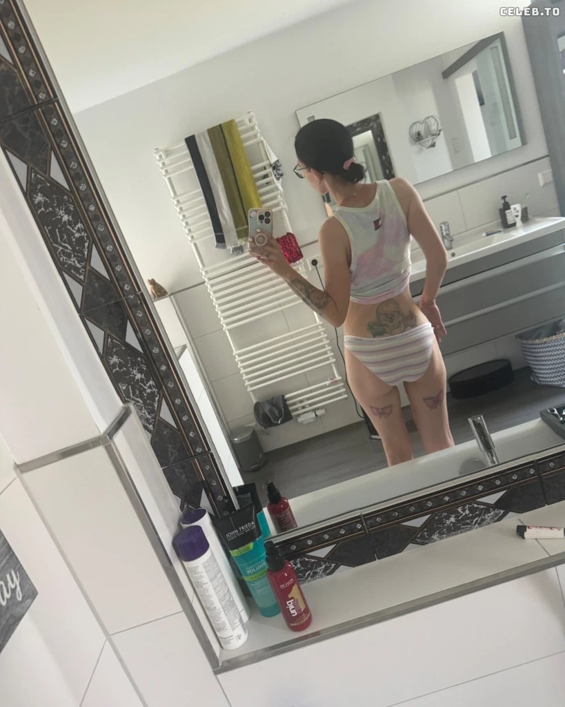 Image 1358544 from Melia84