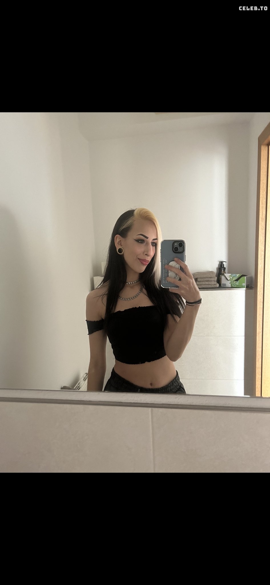 Image 1389957 from Julykiss