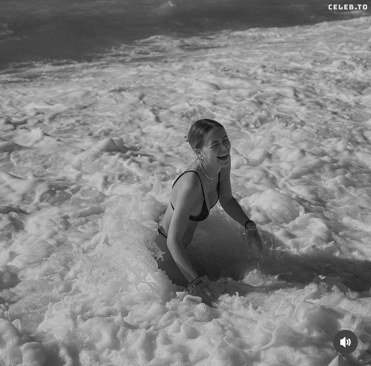 Image 1596943 from Melaniehfl