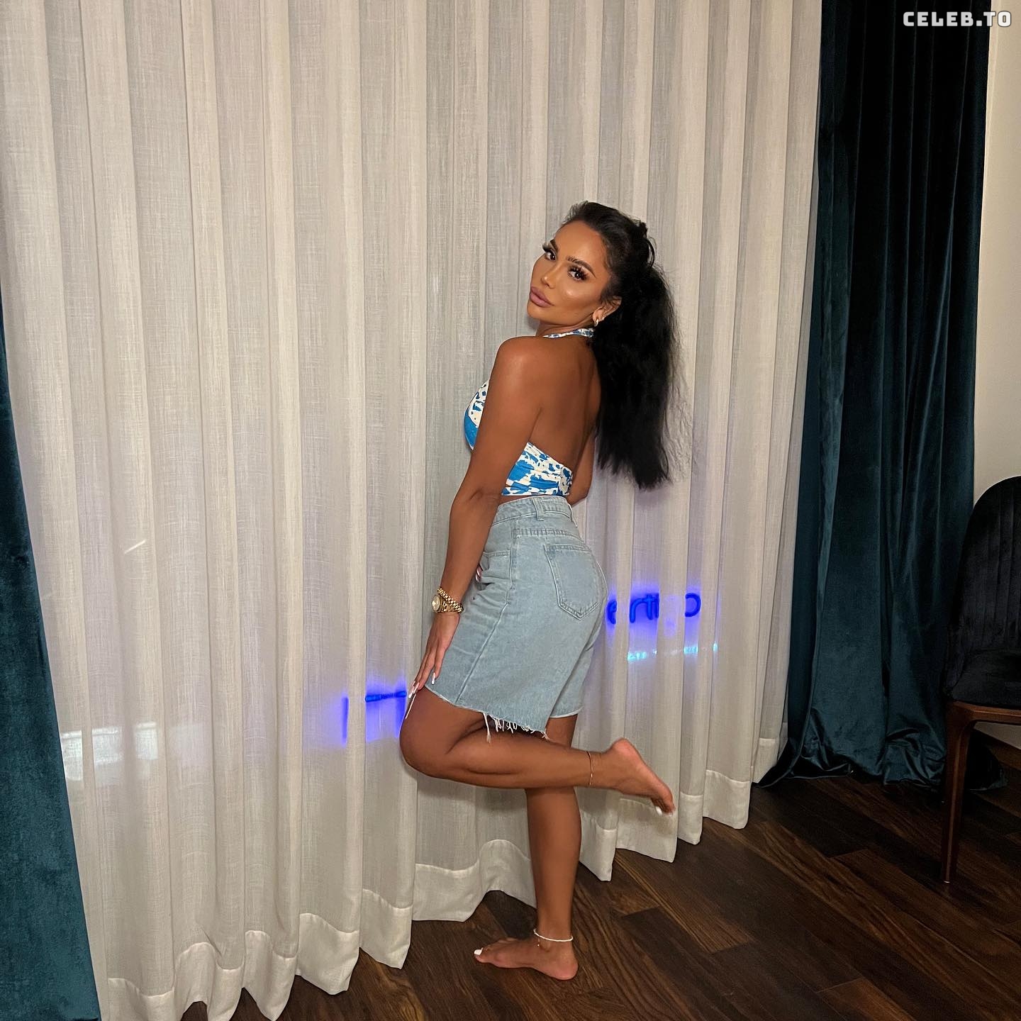Image 1648811 from Maryhakiki