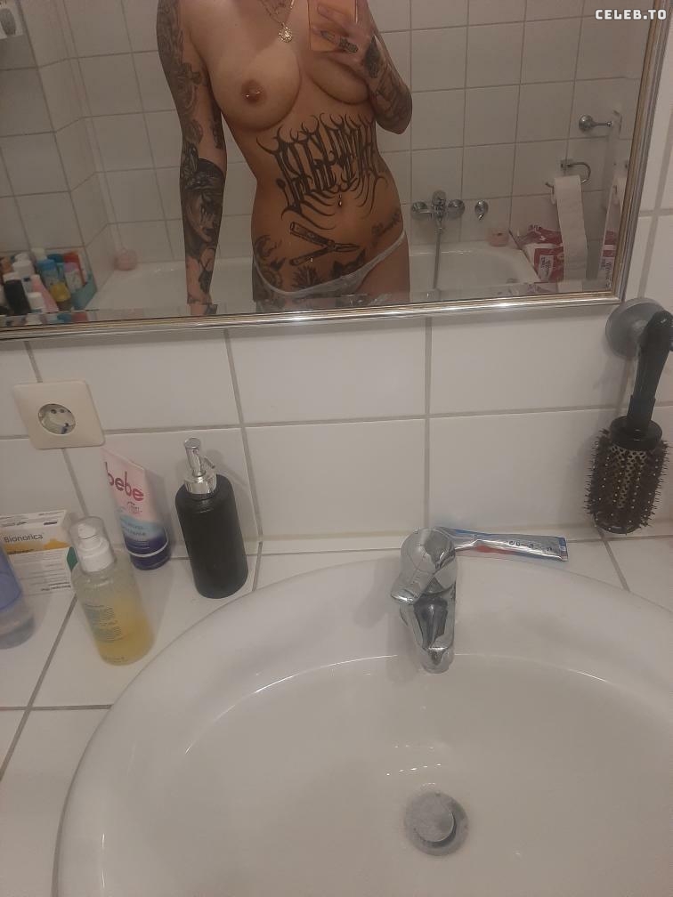 Image 1667836 from Tattooed_theya