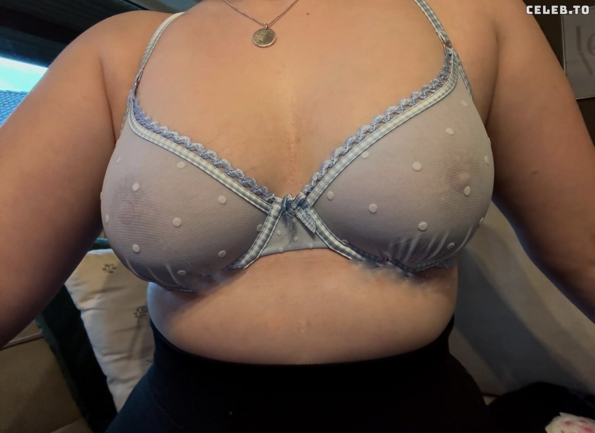 Image 1692860 from Champotti Charlotte