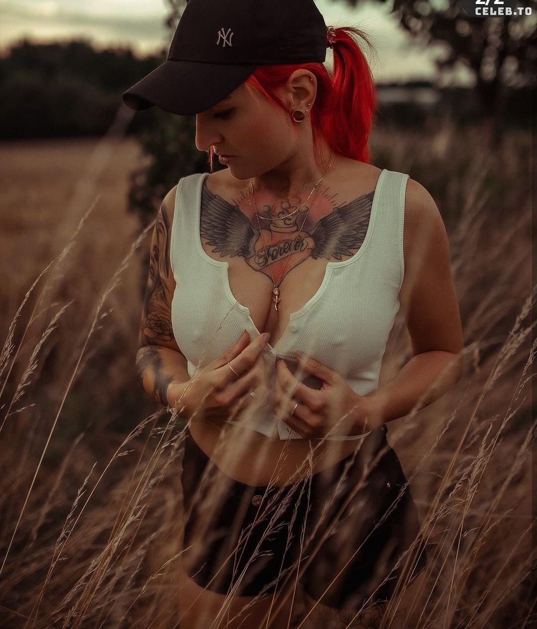 Image 1702121 from red_n_inked