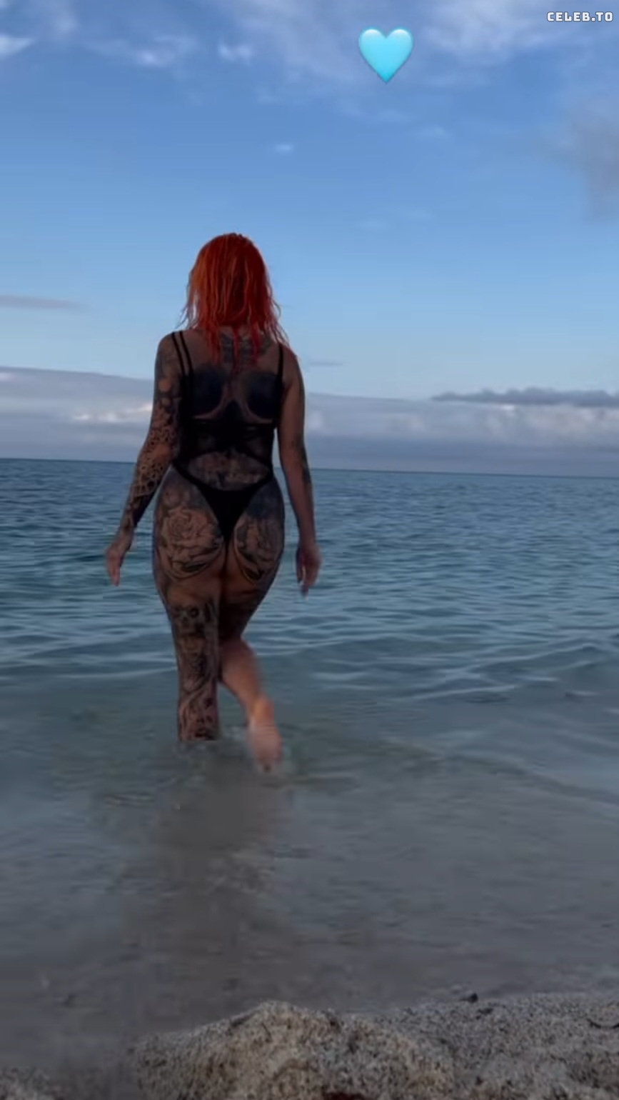 Image 1702549 from red_n_inked