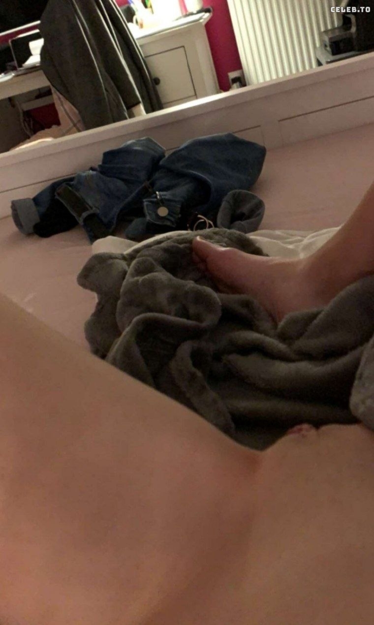 Image 1706852 from Sabrinanotofficial
