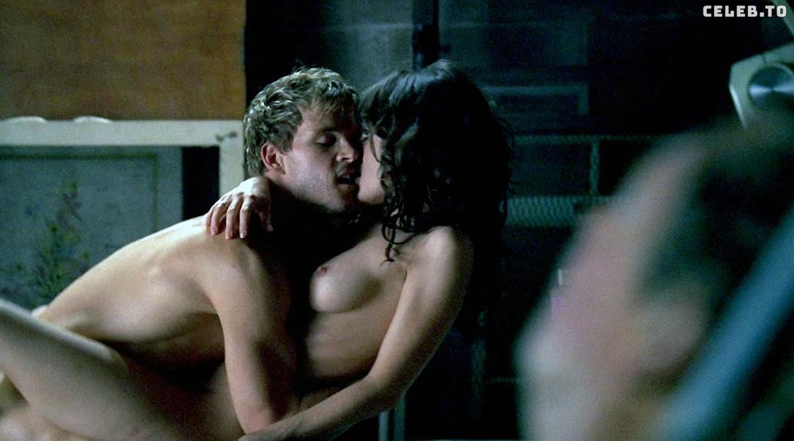 Image 1774072 from Lizzy Caplan