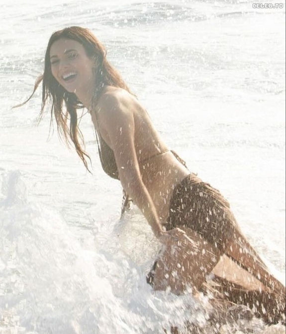 Image 1830365 from Victoria Justice