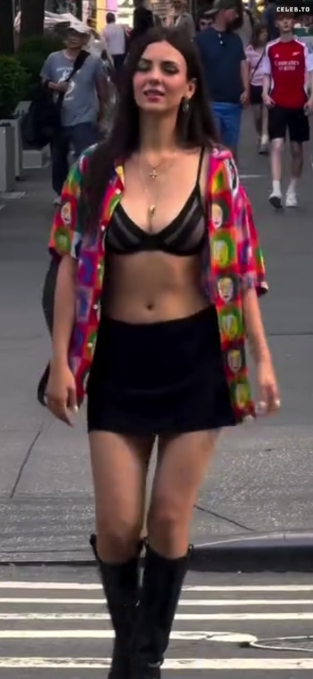Image 1831517 from Victoria Justice