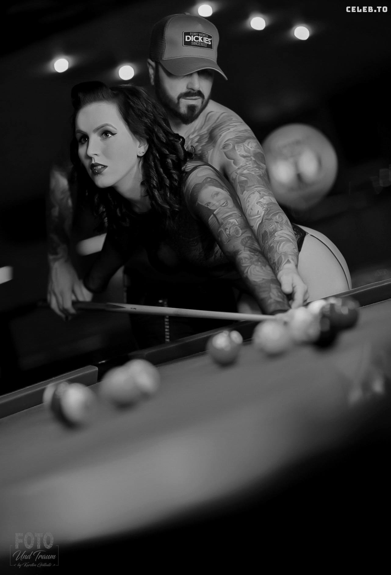 Image 1860240 from Miss Black van Cherry