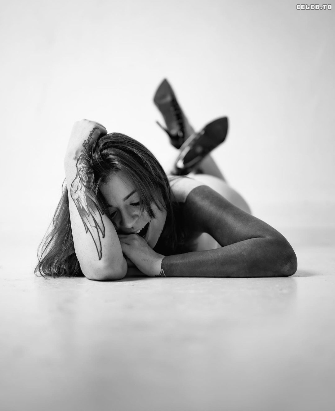 Image 1861415 from Relentlessxbabe