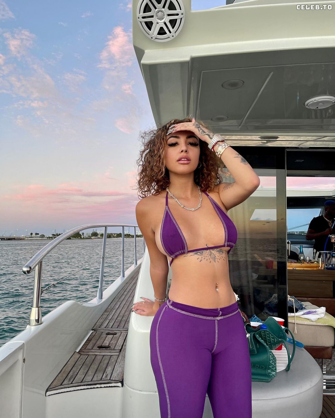 Image 1976836 from Malu Trevejo