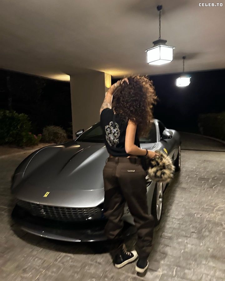 Image 1983584 from Malu Trevejo
