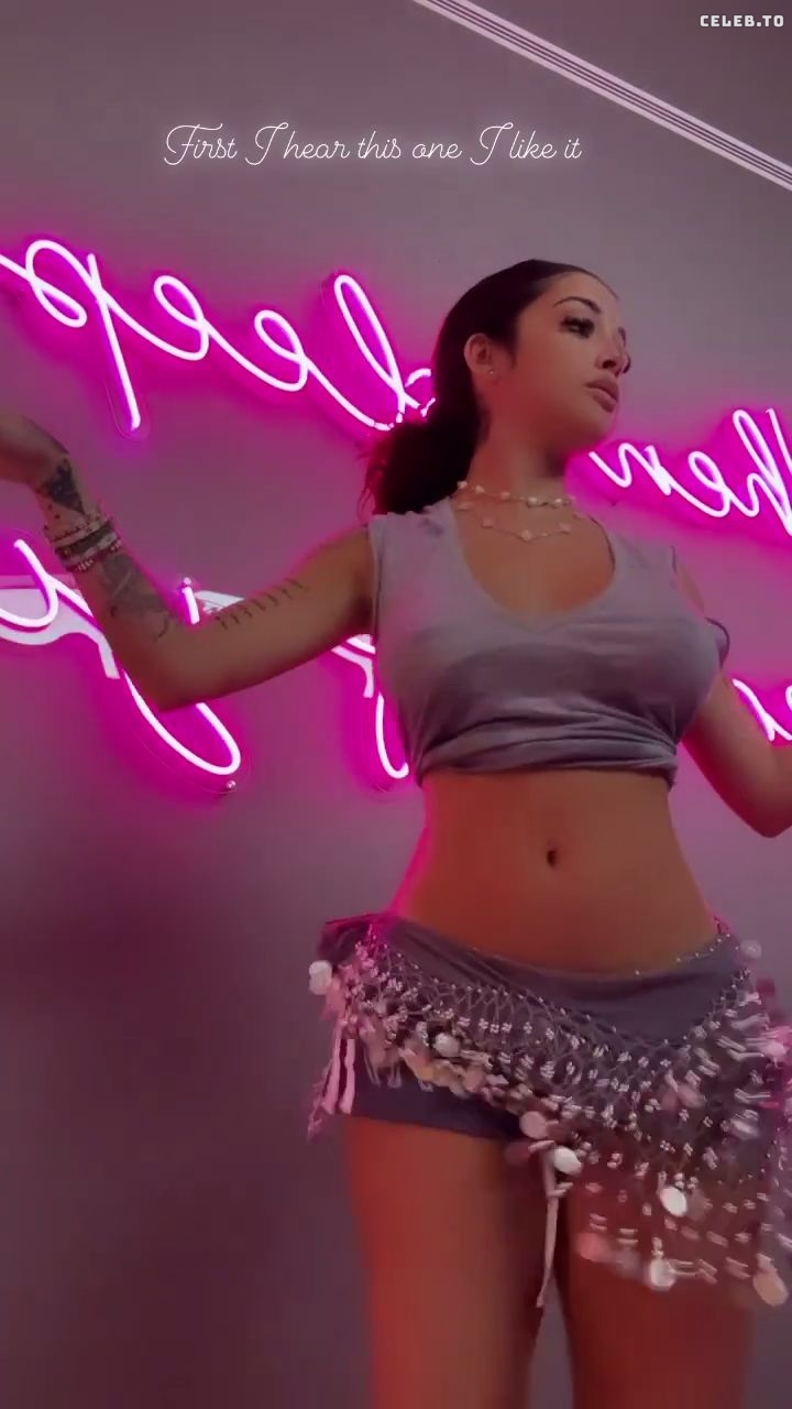 Image 1994539 from Malu Trevejo